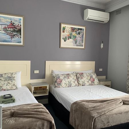 Moruya Monarch Hotel Екстер'єр фото